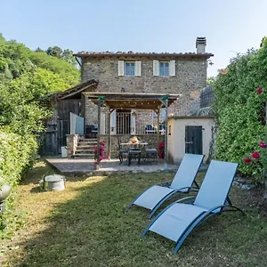 https://casa-di-laino.it-tuscanyhotel.com