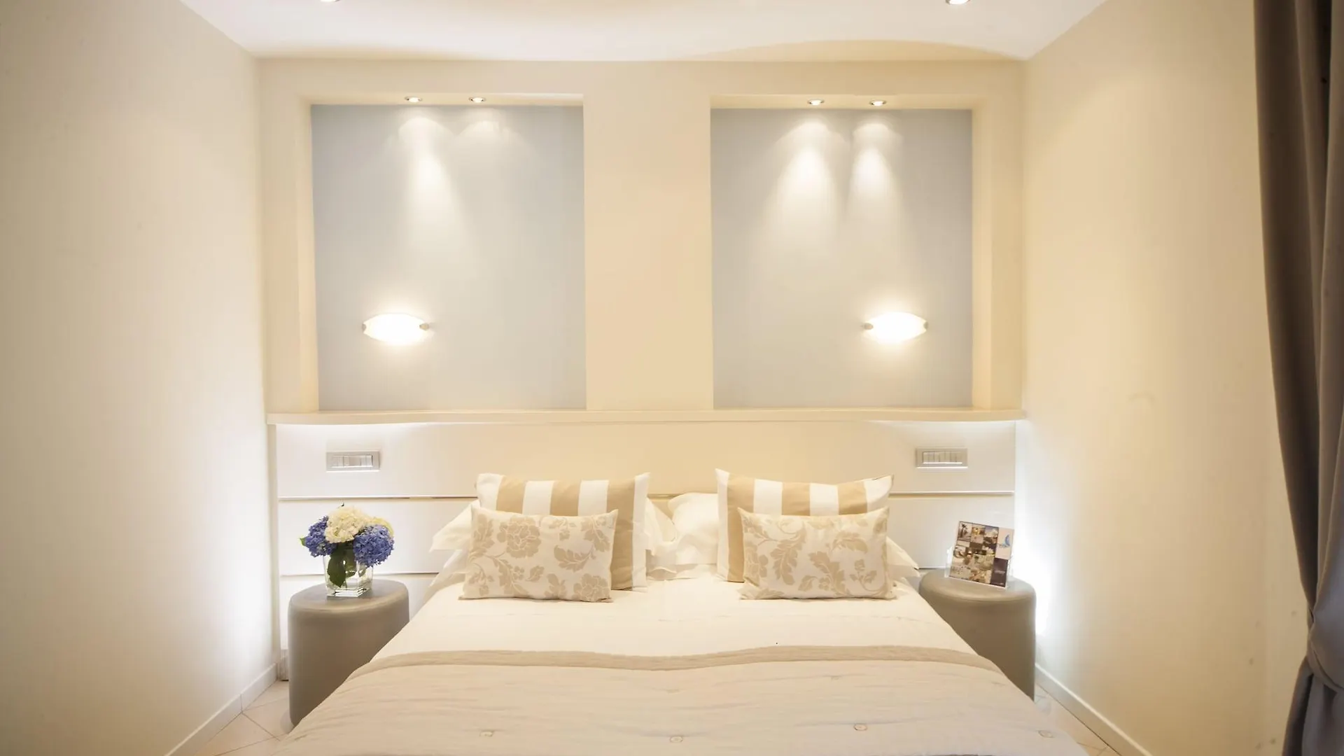 Hotel Mon Cheri Riccione Italien