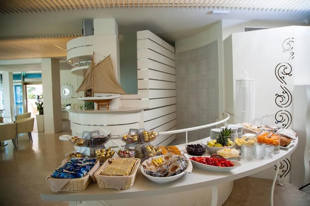 Hotel Mon Cheri Riccione