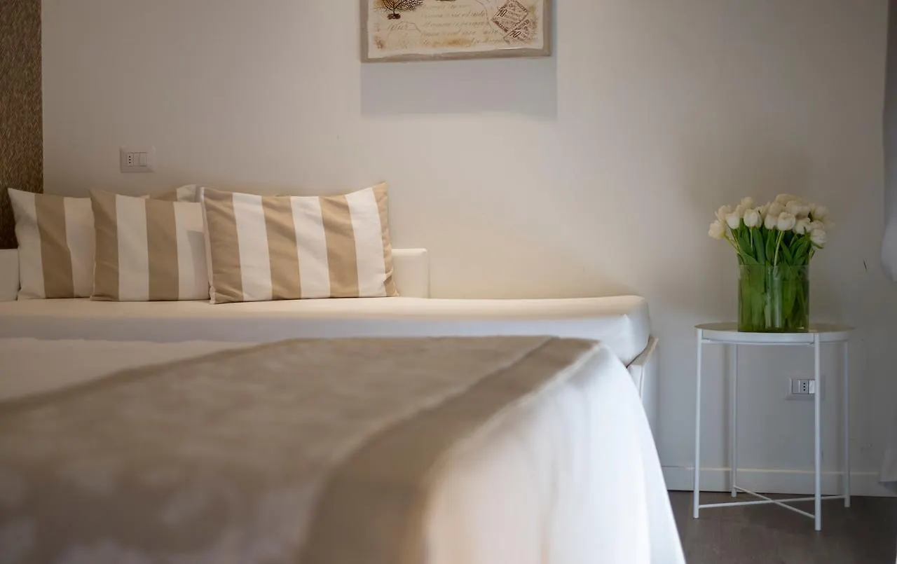Hotel Mon Cheri Riccione 3*,  Italien