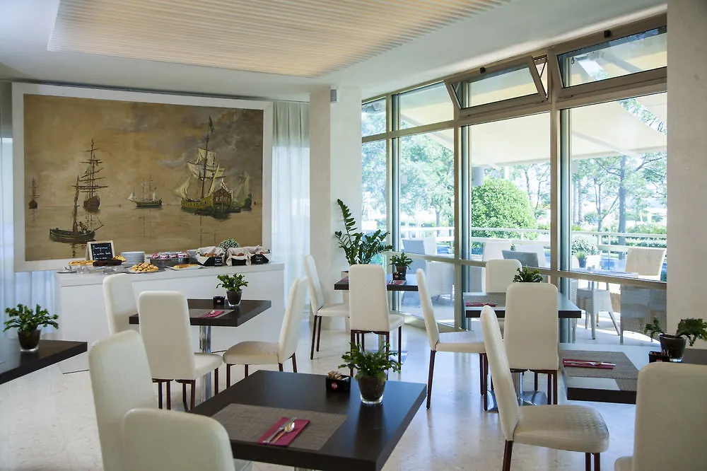 Hotel Mon Cheri Riccione